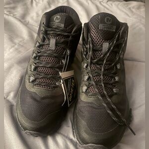 Women’s Merrell shoes